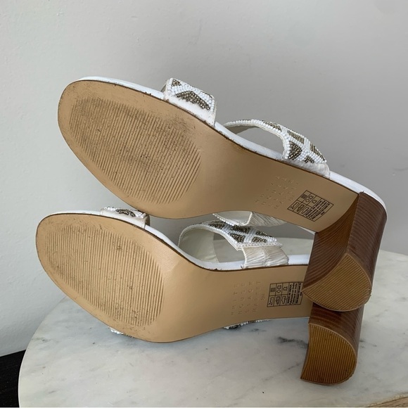 WHITE House Black Market, WHBM Jenna beaded two band Heels Size 8 - Picture 6 of 10